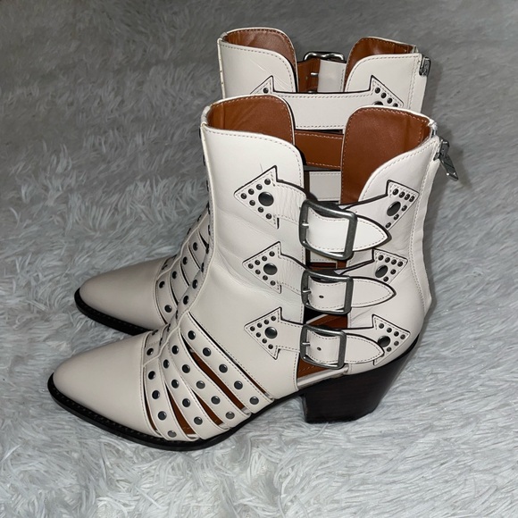 Coach Phoebe Studded Pointed-Toe Boots- Size 8.5 - Picture 4 of 10